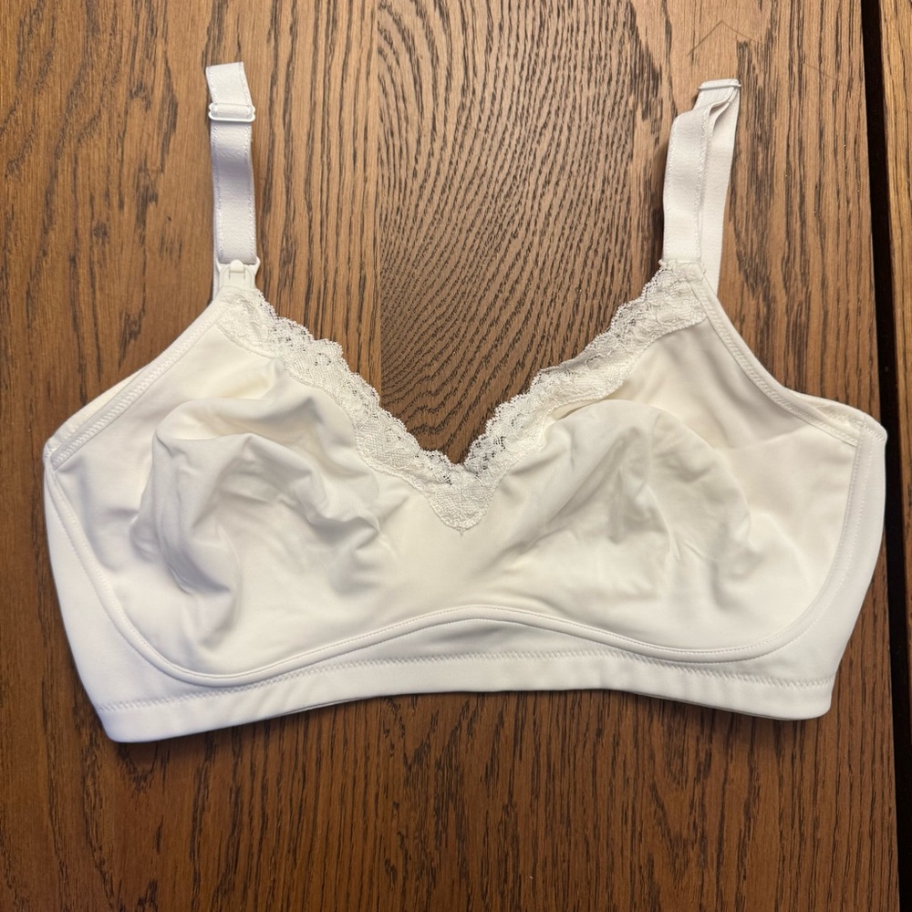 duo Maternity White Lace Nursing Accent‎ Bra Lacey Snaps 38DD